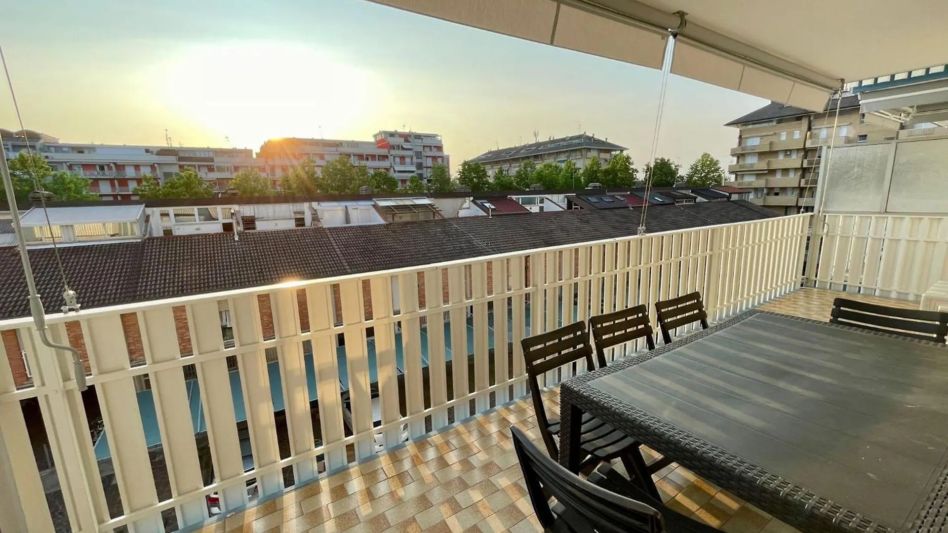 Modern Apartment For 6 Guests By The Pool-Beahost Porto Santa Margherita